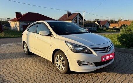 Hyundai Solaris II рестайлинг, 2015 год, 1 120 000 рублей, 3 фотография