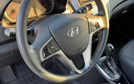 Hyundai Solaris II рестайлинг, 2015 год, 1 120 000 рублей, 12 фотография