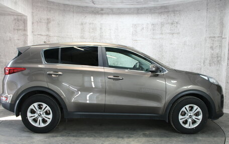 KIA Sportage IV рестайлинг, 2017 год, 1 495 000 рублей, 4 фотография