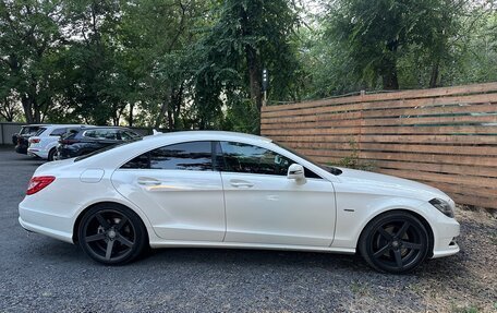 Mercedes-Benz CLS, 2011 год, 1 950 000 рублей, 2 фотография