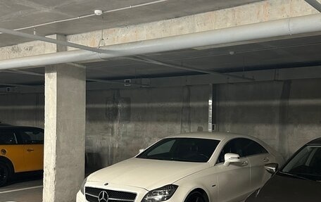 Mercedes-Benz CLS, 2011 год, 1 950 000 рублей, 15 фотография
