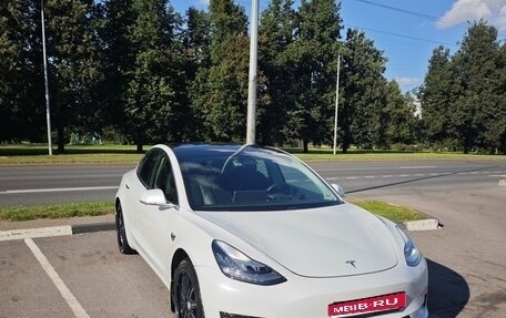 Tesla Model 3 I, 2019 год, 3 000 000 рублей, 1 фотография