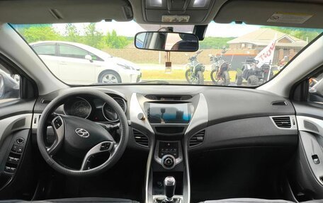 Hyundai Elantra V, 2012 год, 900 000 рублей, 11 фотография
