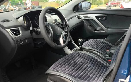 Hyundai Elantra V, 2012 год, 900 000 рублей, 12 фотография