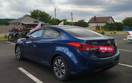 Hyundai Elantra V, 2012 год, 900 000 рублей, 5 фотография