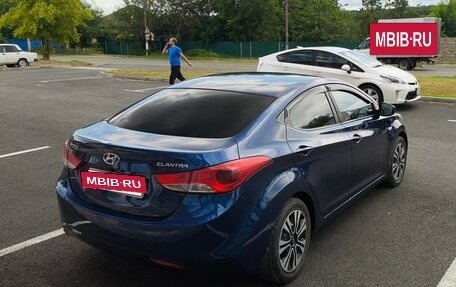 Hyundai Elantra V, 2012 год, 900 000 рублей, 7 фотография