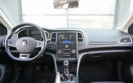 Renault Megane IV, 2018 год, 1 350 000 рублей, 12 фотография