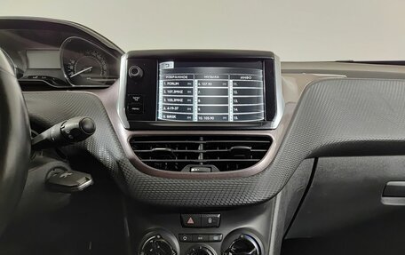 Peugeot 2008 II, 2014 год, 730 000 рублей, 18 фотография