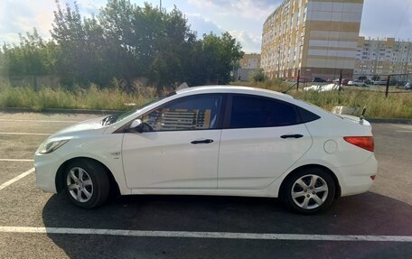 Hyundai Solaris II рестайлинг, 2012 год, 650 000 рублей, 2 фотография