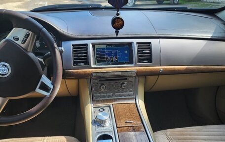 Jaguar XF I рестайлинг, 2011 год, 1 100 000 рублей, 5 фотография