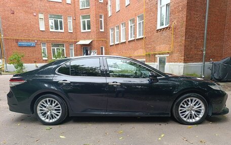 Toyota Camry, 2018 год, 2 550 000 рублей, 6 фотография