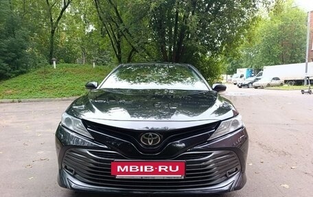 Toyota Camry, 2018 год, 2 550 000 рублей, 3 фотография