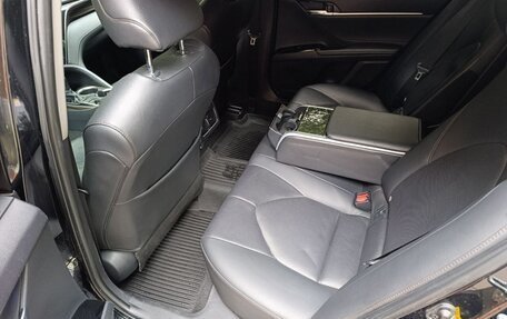 Toyota Camry, 2018 год, 2 550 000 рублей, 15 фотография