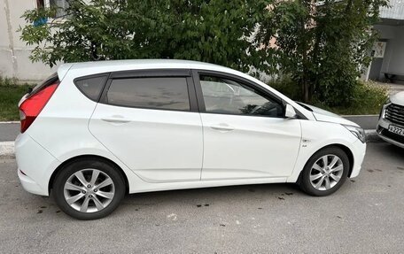 Hyundai Solaris II рестайлинг, 2015 год, 800 000 рублей, 6 фотография