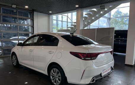 KIA Rio IV, 2022 год, 1 669 000 рублей, 5 фотография