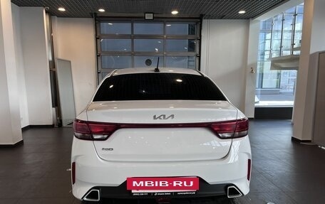 KIA Rio IV, 2022 год, 1 669 000 рублей, 4 фотография