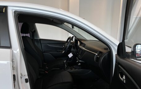 KIA Rio IV, 2022 год, 1 669 000 рублей, 29 фотография
