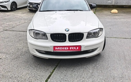 BMW 1 серия, 2011 год, 950 000 рублей, 2 фотография