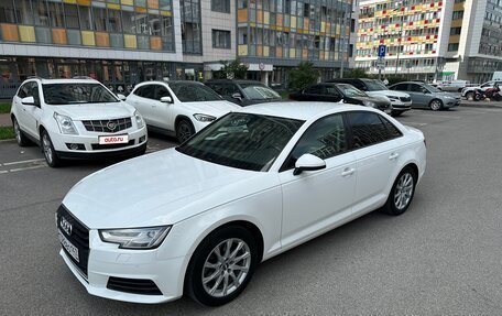 Audi A4, 2017 год, 1 880 000 рублей, 2 фотография