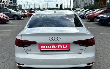 Audi A4, 2017 год, 1 880 000 рублей, 5 фотография