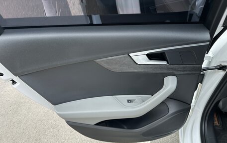 Audi A4, 2017 год, 1 880 000 рублей, 13 фотография