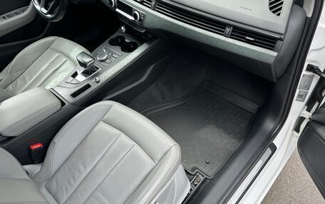 Audi A4, 2017 год, 1 880 000 рублей, 12 фотография