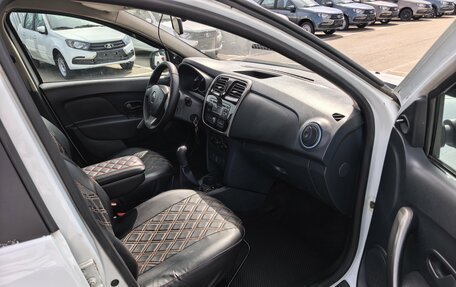 Renault Logan II, 2014 год, 565 000 рублей, 4 фотография