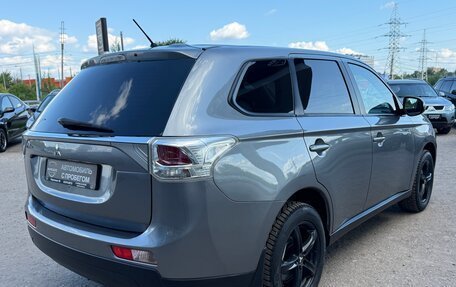 Mitsubishi Outlander III рестайлинг 3, 2013 год, 1 390 000 рублей, 8 фотография