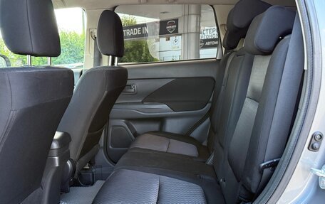 Mitsubishi Outlander III рестайлинг 3, 2013 год, 1 390 000 рублей, 13 фотография