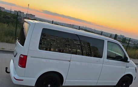 Volkswagen Transporter T6 рестайлинг, 2016 год, 2 600 000 рублей, 12 фотография