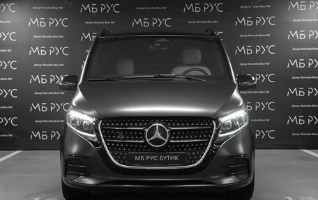 Mercedes-Benz V-Класс, 2024 год, 11 500 000 рублей, 2 фотография