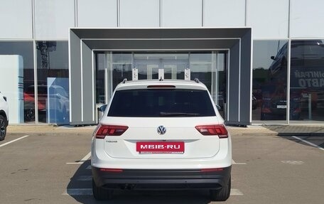 Volkswagen Tiguan II, 2020 год, 2 520 000 рублей, 6 фотография