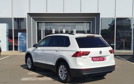 Volkswagen Tiguan II, 2020 год, 2 520 000 рублей, 7 фотография