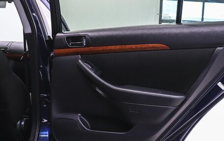 Toyota Avensis III рестайлинг, 2007 год, 899 000 рублей, 24 фотография