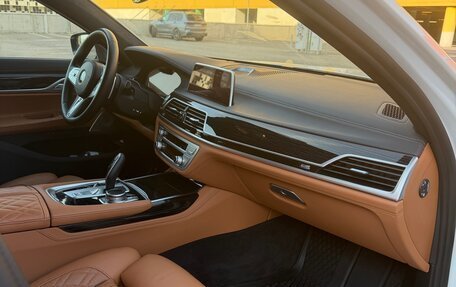BMW 7 серия, 2022 год, 9 200 000 рублей, 10 фотография