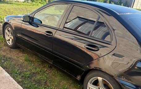 Mercedes-Benz C-Класс, 2003 год, 530 000 рублей, 4 фотография