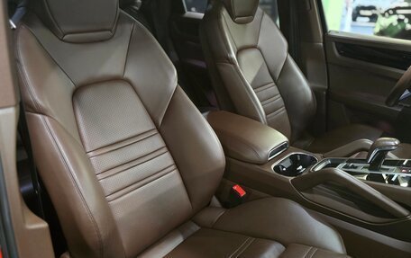 Porsche Cayenne III, 2020 год, 8 900 000 рублей, 5 фотография