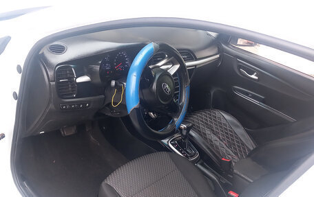 KIA Rio IV, 2018 год, 600 000 рублей, 6 фотография