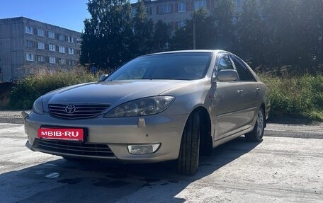Toyota Camry V40, 2004 год, 699 000 рублей, 5 фотография