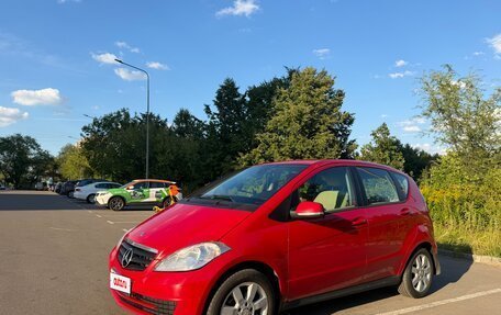 Mercedes-Benz A-Класс, 2011 год, 990 000 рублей, 2 фотография