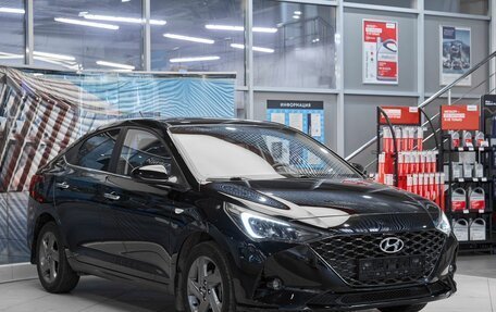 Hyundai Solaris II рестайлинг, 2021 год, 1 449 000 рублей, 3 фотография