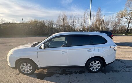 Mitsubishi Outlander III рестайлинг 3, 2012 год, 1 250 000 рублей, 2 фотография