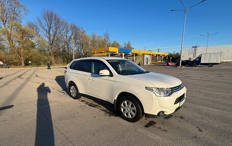 Mitsubishi Outlander III рестайлинг 3, 2012 год, 1 250 000 рублей, 8 фотография
