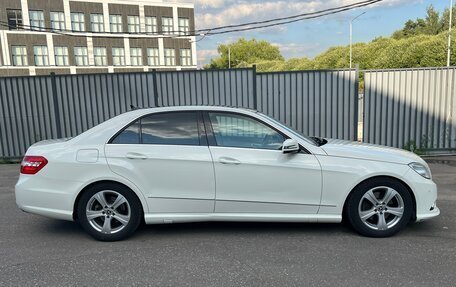 Mercedes-Benz E-Класс, 2010 год, 1 450 000 рублей, 2 фотография