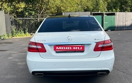 Mercedes-Benz E-Класс, 2010 год, 1 450 000 рублей, 4 фотография
