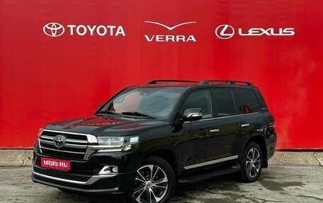 Toyota Land Cruiser 200, 2020 год, 8 500 000 рублей, 1 фотография