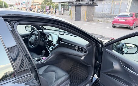 Toyota Camry, 2021 год, 3 350 000 рублей, 9 фотография