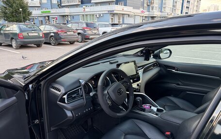 Toyota Camry, 2021 год, 3 350 000 рублей, 7 фотография