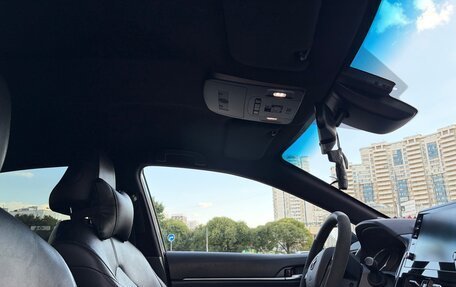 Toyota Camry, 2021 год, 3 350 000 рублей, 10 фотография