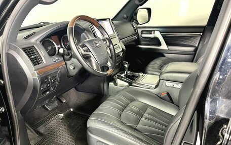 Toyota Land Cruiser 200, 2020 год, 8 500 000 рублей, 13 фотография